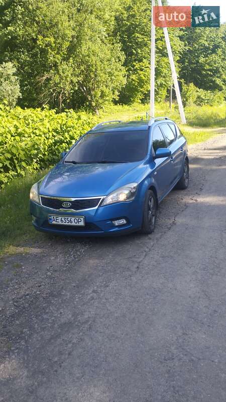 Универсал Kia Ceed 2010 в Мукачево