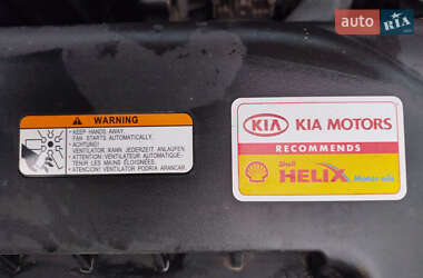 Хэтчбек Kia Ceed 2010 в 