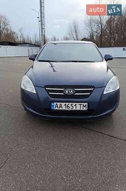 Хетчбек Kia Ceed 2008 в Києві