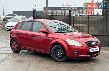 Хэтчбек Kia Ceed 2008 в Киеве