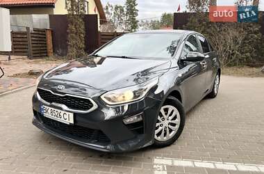 Хэтчбек Kia Ceed 2019 в Киеве