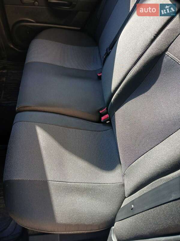 Хэтчбек Kia Ceed 2012 в Полтаве