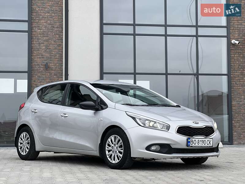 Хэтчбек Kia Ceed 2012 в Тернополе
