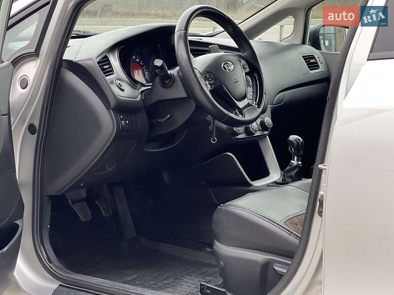 Хэтчбек Kia Ceed 2012 в Тернополе