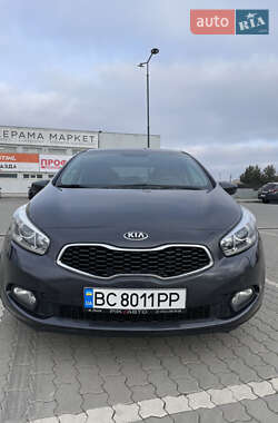 Хетчбек Kia Ceed 2013 в 