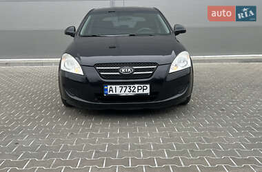 Хэтчбек Kia Ceed 2008 в Киеве