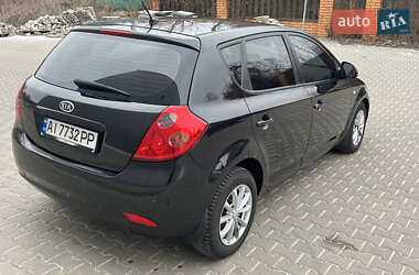 Хэтчбек Kia Ceed 2008 в Киеве