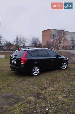 Універсал Kia Ceed 2012 в Ромнах