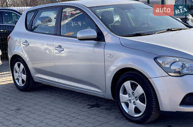 Хэтчбек Kia Ceed 2009 в Бердичеве