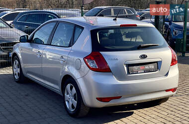 Хэтчбек Kia Ceed 2009 в Бердичеве