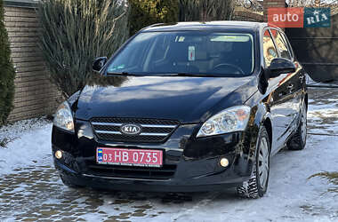 Хэтчбек Kia Ceed 2007 в Луцке