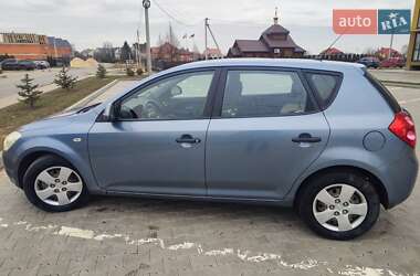 Хэтчбек Kia Ceed 2007 в Луцке