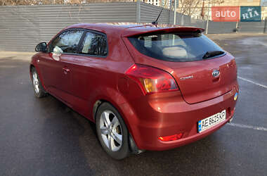 Хэтчбек Kia Ceed 2008 в Одессе