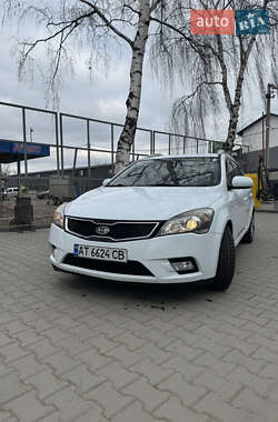 Универсал Kia Ceed 2012 в Черновцах