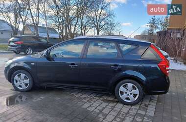 Универсал Kia Ceed 2008 в Дубно