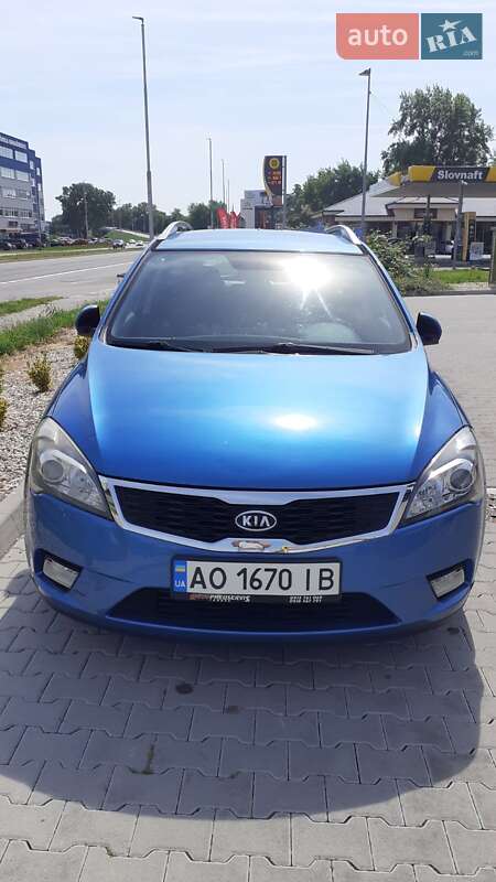 Універсал Kia Ceed 2009 в Мукачевому