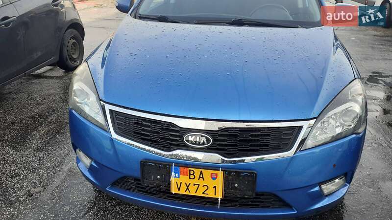 Універсал Kia Ceed 2009 в Мукачевому