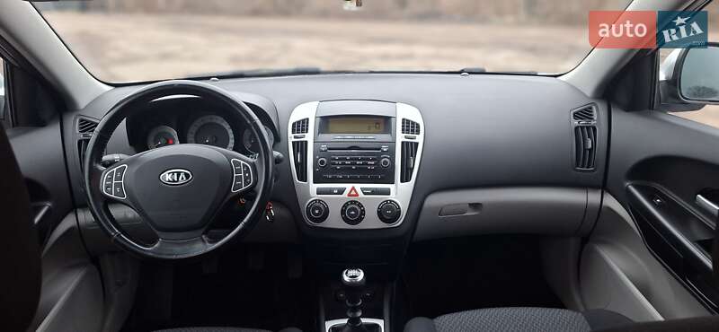 Хэтчбек Kia Ceed 2007 в Нежине