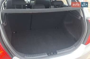 Хэтчбек Kia Ceed 2007 в 