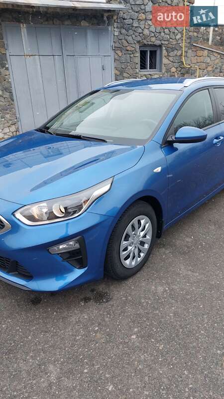 Универсал Kia Ceed 2019 в Обухове