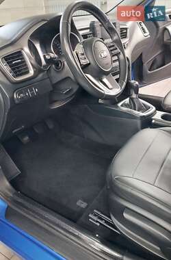 Универсал Kia Ceed 2019 в Обухове