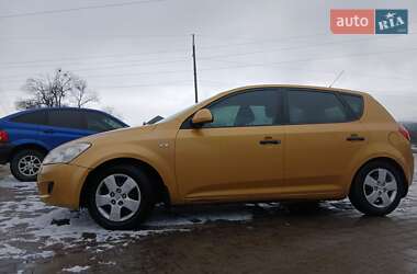 Хэтчбек Kia Ceed 2007 в Хмельницком