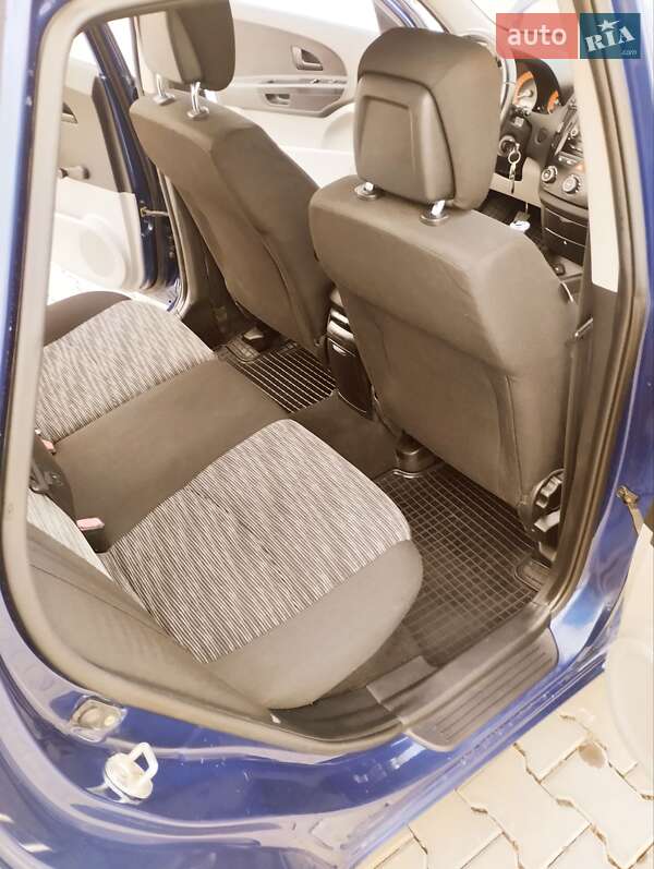 Универсал Kia Ceed 2009 в Измаиле