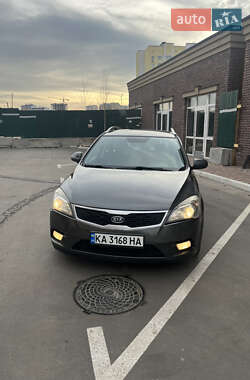 Универсал Kia Ceed 2010 в Киеве