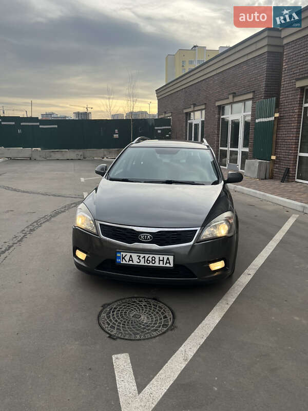 Kia Ceed 2010