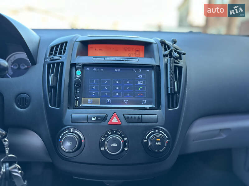 Хетчбек Kia Ceed 2008 в Івано-Франківську