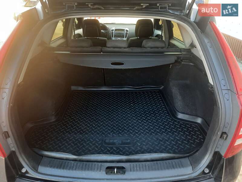 Универсал Kia Ceed 2008 в Первомайске