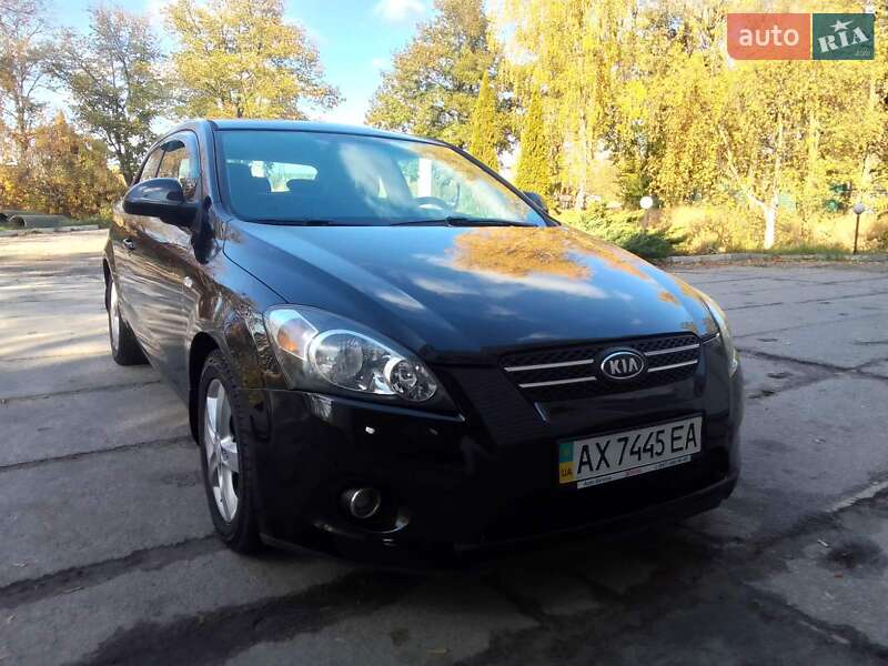 Хетчбек Kia Ceed 2008 в Харкові
