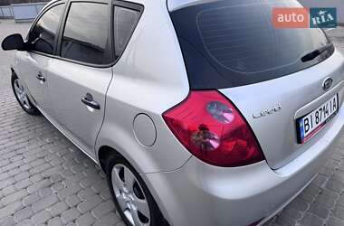 Хэтчбек Kia Ceed 2008 в Козельщине