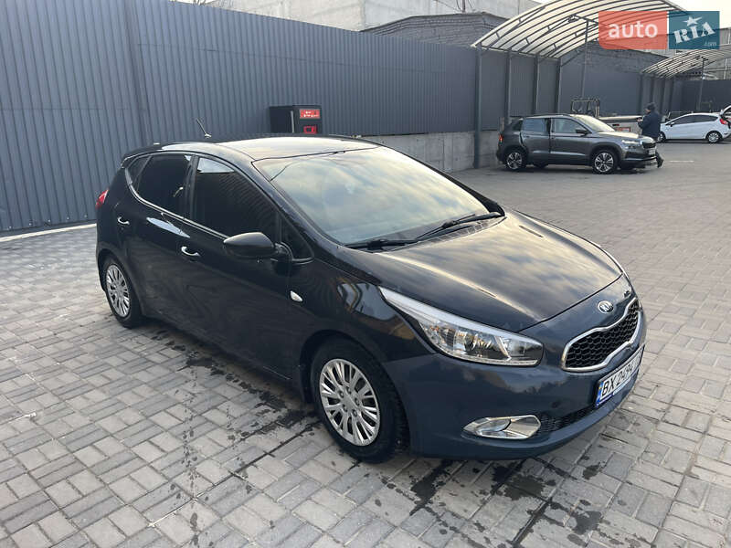 Хетчбек Kia Ceed 2014 в Хмельницькому