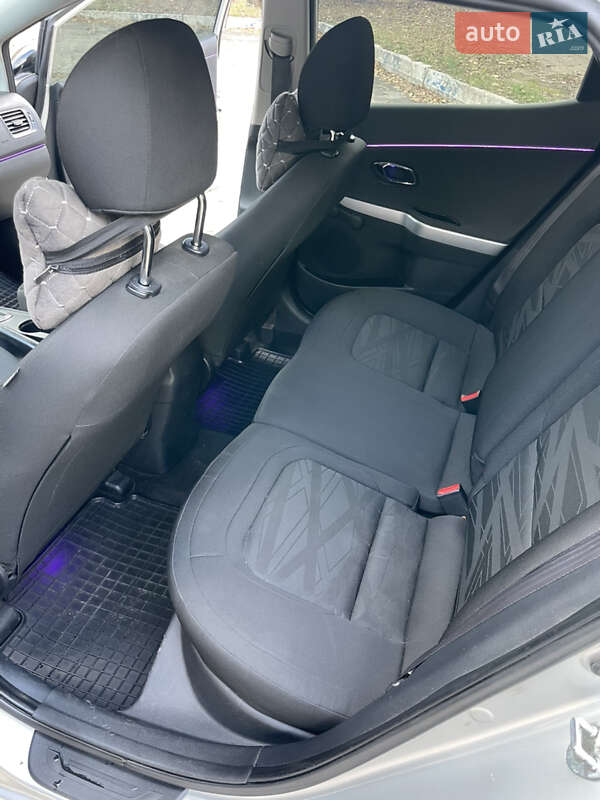 Хетчбек Kia Ceed 2014 в Запоріжжі