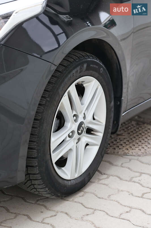 Хэтчбек Kia Ceed 2019 в Львове