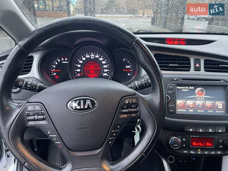 Универсал Kia Ceed 2014 в Звягеле