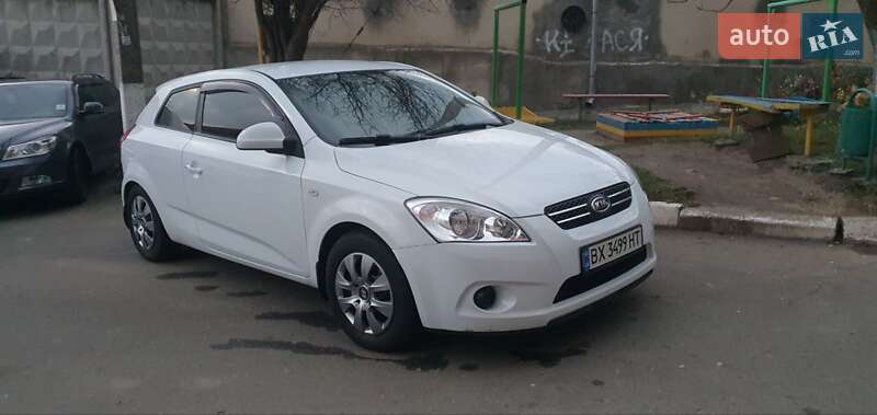 Хетчбек Kia Ceed 2009 в Хмельницькому фото 7 Хетчбек Kia Ceed 2009 в Хмельницькому