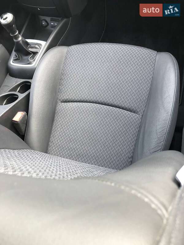 Хэтчбек Kia Ceed 2007 в Ковеле