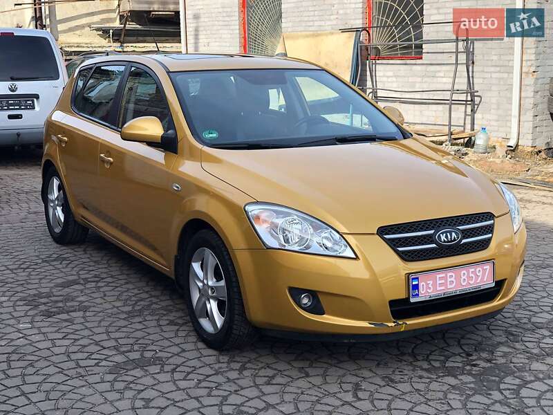 Хэтчбек Kia Ceed 2007 в Ковеле