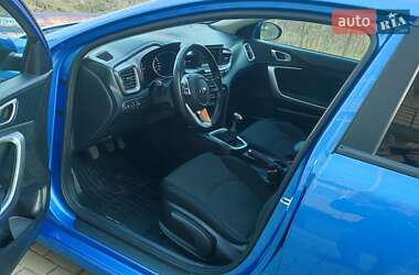 Хэтчбек Kia Ceed 2019 в Ужгороде