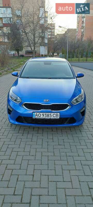 Хэтчбек Kia Ceed 2019 в Ужгороде