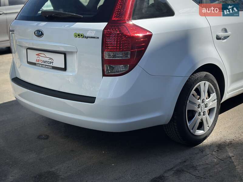 Универсал Kia Ceed 2011 в Сумах
