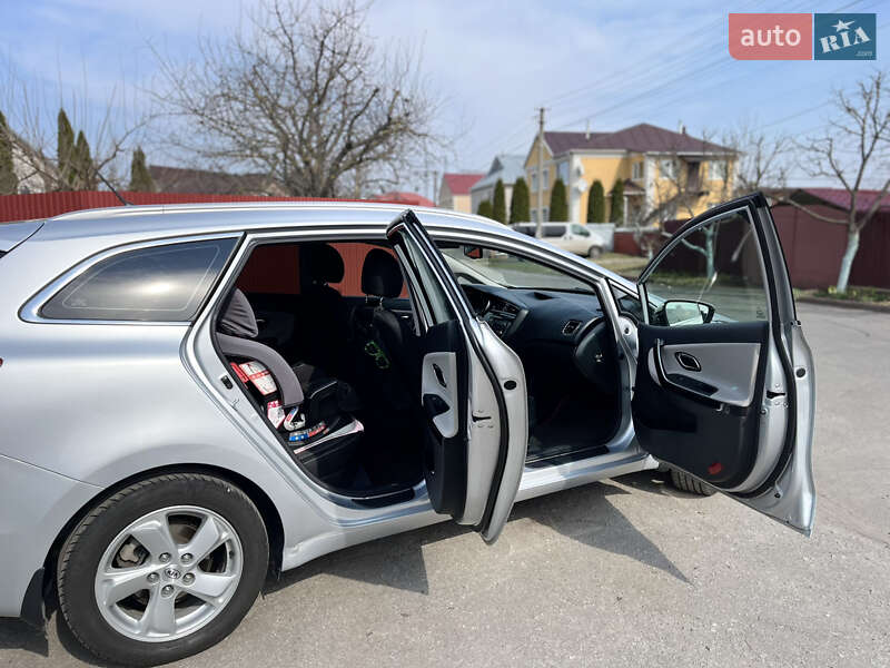 Универсал Kia Ceed 2016 в Хмельницком