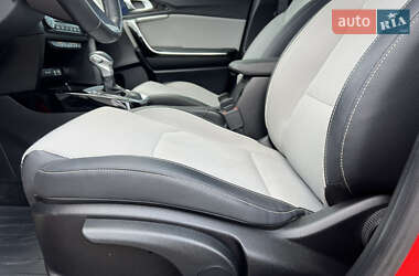 Хэтчбек Kia Ceed 2019 в 
