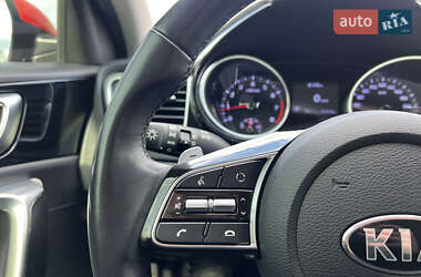 Хэтчбек Kia Ceed 2019 в 