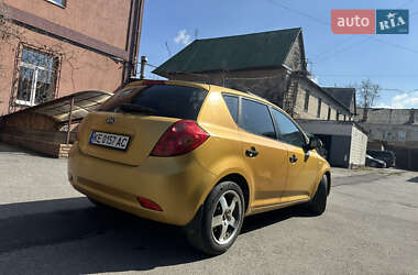 Хетчбек Kia Ceed 2008 в 