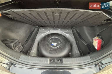 Хэтчбек Kia Ceed 2010 в 