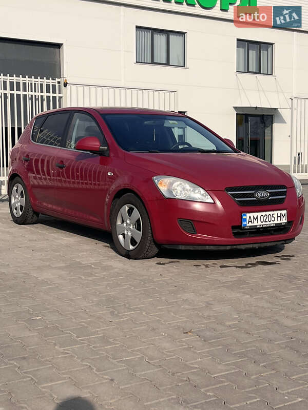Хэтчбек Kia Ceed 2007 в Виннице