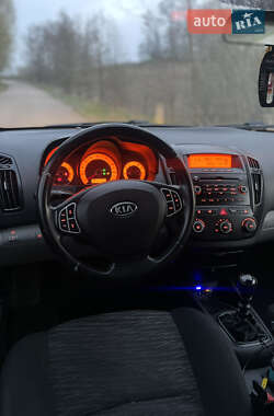 Универсал Kia Ceed 2009 в 